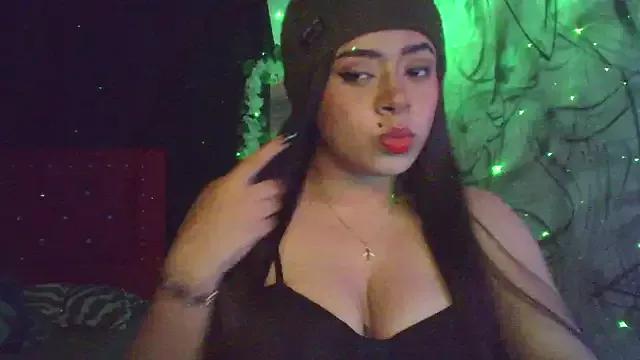 Mia_121 on StripChat 