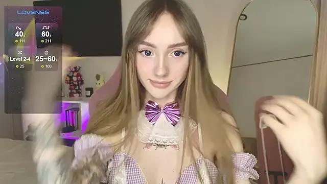 Mia_bunnyy on StripChat 