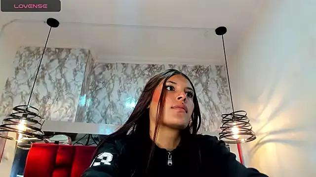 michh-rosse on StripChat 