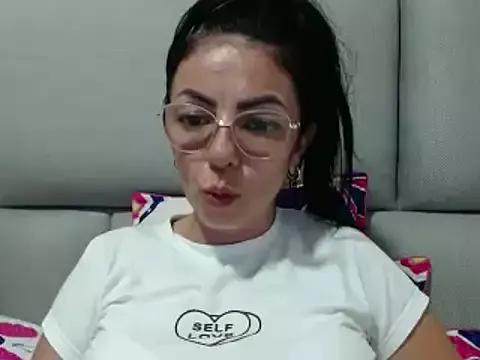 miia_teylorr85 on StripChat 
