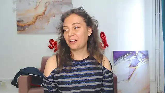 MilanaSparrow on StripChat 