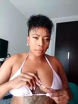 MILLA900 on StripChat 