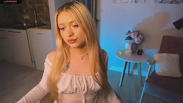 Millie_Vanillie on StripChat 