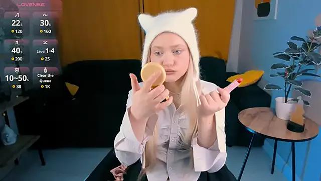 Millie_Vanillie on StripChat 