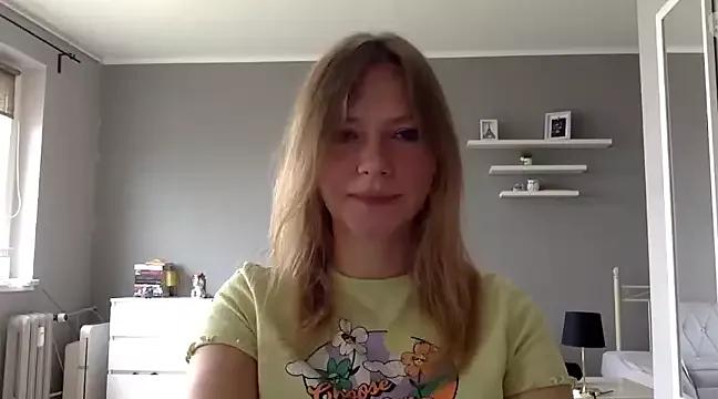 MillieShow on StripChat 