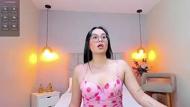 miss_elissa11 on StripChat 
