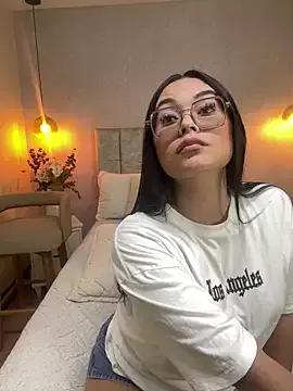 miss_elissa11 on StripChat 