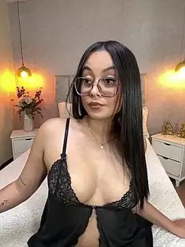 miss_elissa11 on StripChat 