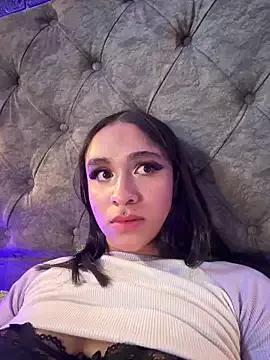 Miss_Isabellaa on StripChat 