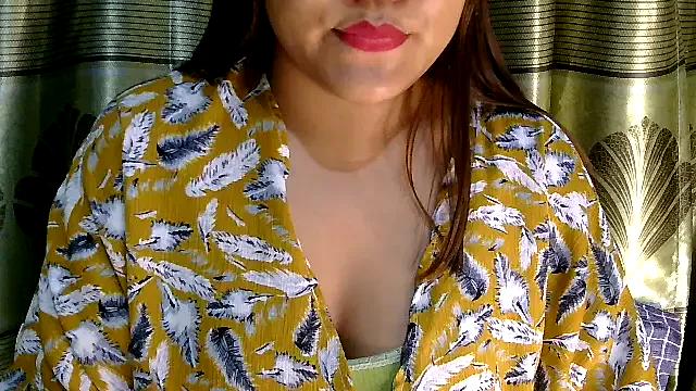 Miss_sanaaa on StripChat 