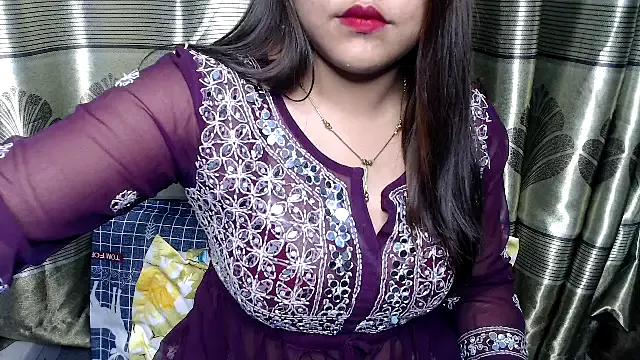 Miss_sanaaa on StripChat 