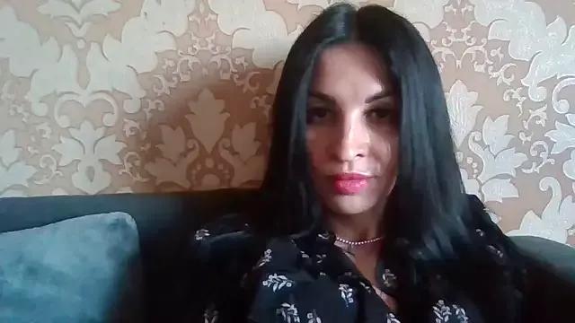 MissHot19 on StripChat 