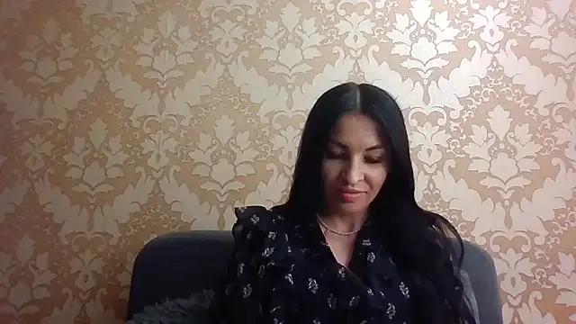 MissHot19 on StripChat 