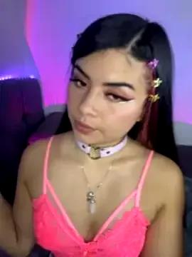 Mizuki_Uwwu on StripChat 
