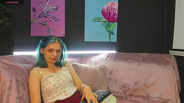 MollyHollyy on StripChat 
