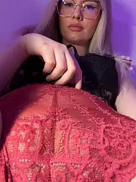 mollyxxx on StripChat 
