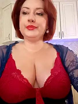 mom4you on StripChat 