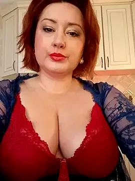 mom4you on StripChat 