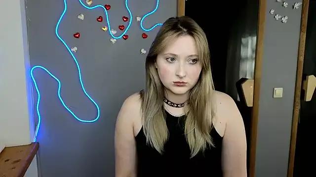 MonicaLuchi on StripChat 