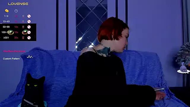 Moon_Owls on StripChat 