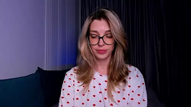 ms_Adelina on StripChat 