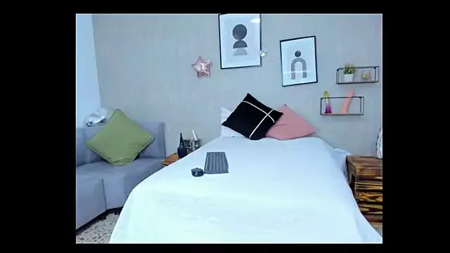 nahomi_bianchi on StripChat 