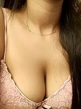 Nainababy on StripChat 