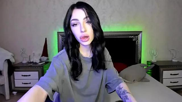 NancyLovee_ on StripChat 