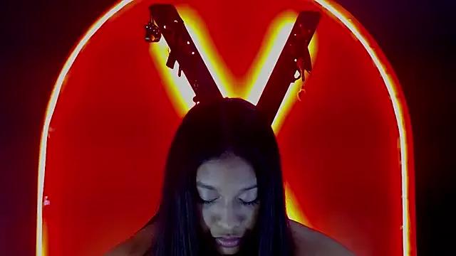 nani_biglips on StripChat 