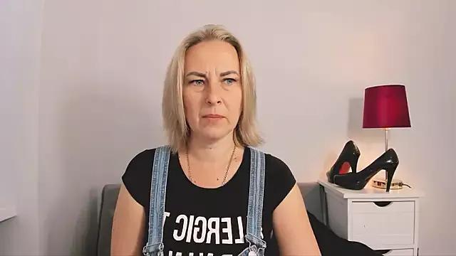 NaomiFascination on StripChat 