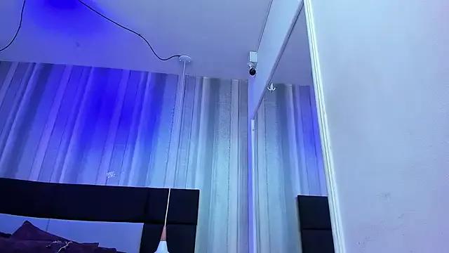Naomy_Johnson on StripChat 