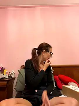 NataKitten — Bra off in public, flash tits