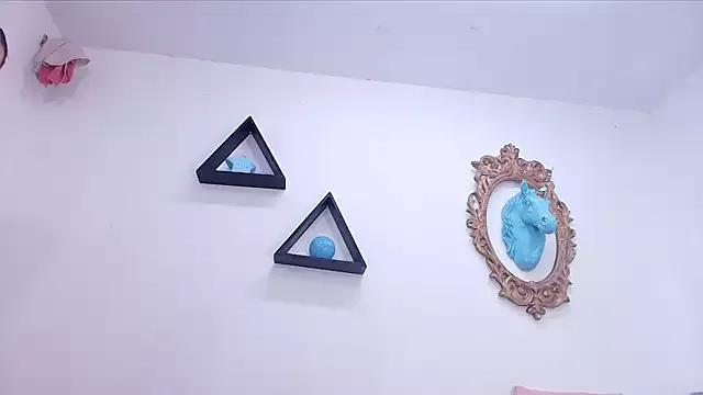 natasha_amberh on StripChat 