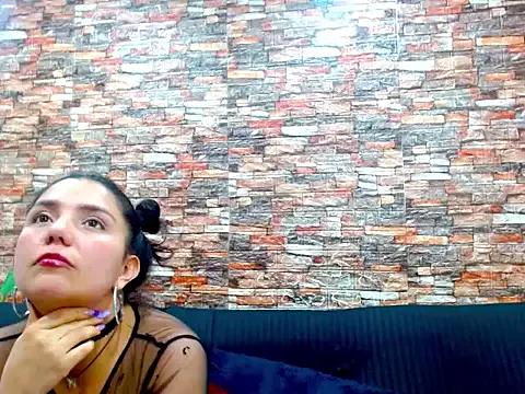 natashafoxcs on StripChat 