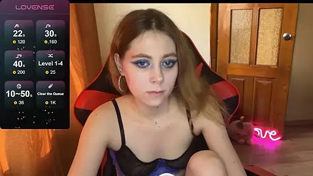 Natural_babe666 on StripChat 