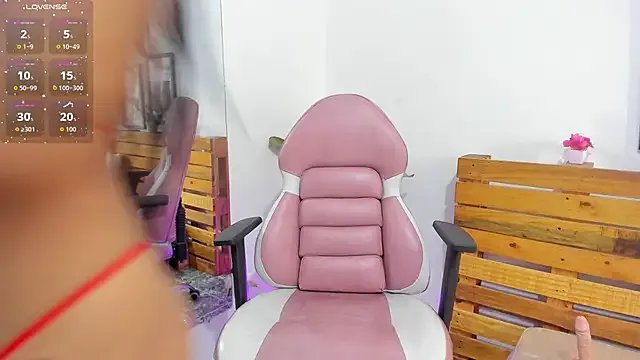 Naughty_Vanessa_ model from sc