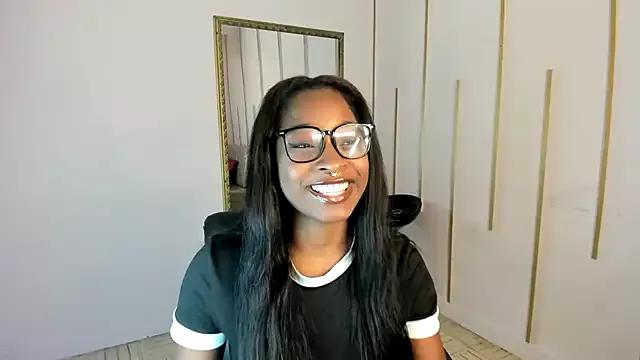 Nayariskaya on StripChat 