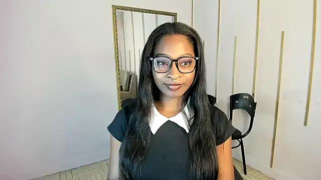 Nayariskaya on StripChat 