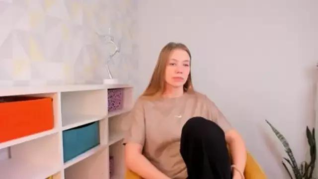 NicoleCramer on StripChat 