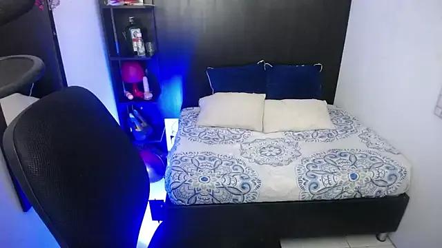 nicolee_millerr on StripChat 