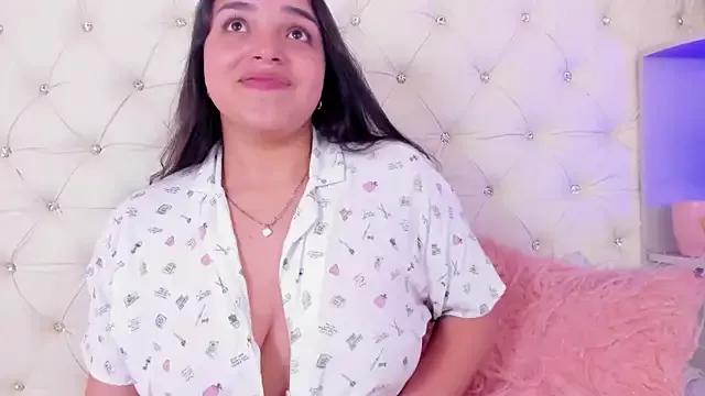 niki_Johnson on StripChat 