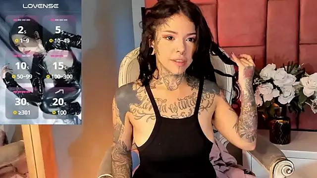 NinaInk on StripChat 