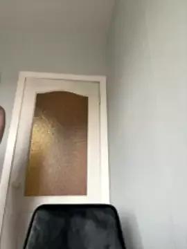 OLIVIA_963 on StripChat 
