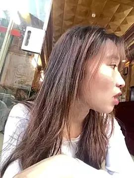 oneyou_400 on StripChat 