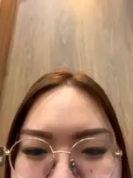 ooongsaa on StripChat 