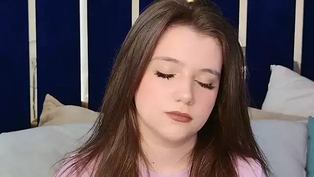 Pauline_Heaven on StripChat 