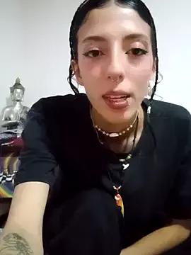 peaches_ss on StripChat 