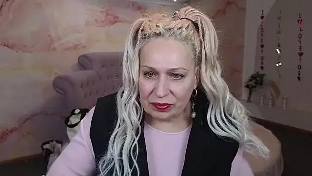 Penelope_Pinky on StripChat 