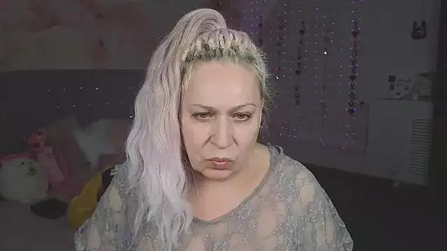 Penelope_Pinky on StripChat 