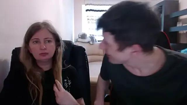 PeterAndJen on StripChat 